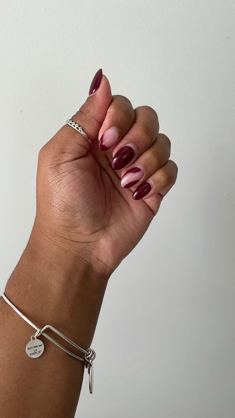 Shades Of Burgundy Nails, Dark Purple Nails Ideas Almond, Dark Nail Designs Almond, Burgundy Formal Nails, Burgundy Biab Nails, Dark Purple Gel Nails Short, Dark Red Biab Nails, Red And Purple Nail Art, Purple Maroon Nails