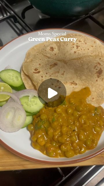 Indian Pea Recipes, Green Peas Recipes Indian, Peas Recipe Indian, Potato And Green Pea Curry, Peas Curry Indian, Green Peas Curry, Green Peas Masala, Curry Dinner, Green Peas Recipes