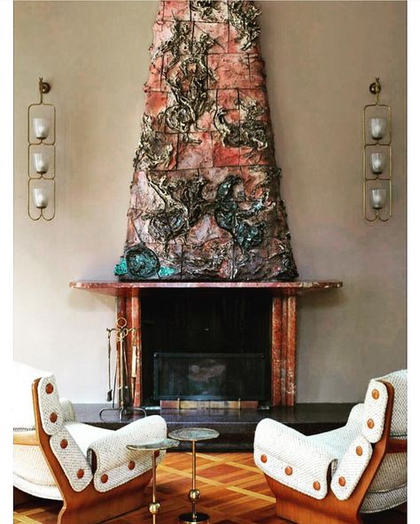 Amy Lau Design on Instagram: “Striking Sculptural Fireplace Design: Custom ceramic fireplace designed by Lucio Fontana at the Legendary Villa Borsani in Milan. Light…” Amy Lau, Design Camino, Lucio Fontana, Sunken Living Room, Osvaldo Borsani, Norman Foster, Walter Gropius, Italian Villa, Inspiring Spaces