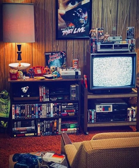 Retro Room Ideas Bedroom, Retro Room Ideas 1980s, 80s Room Ideas, Bedroom 80s, Retro Basement, Retro Room Ideas, 90s Room, 80s Room, 80s Bedroom