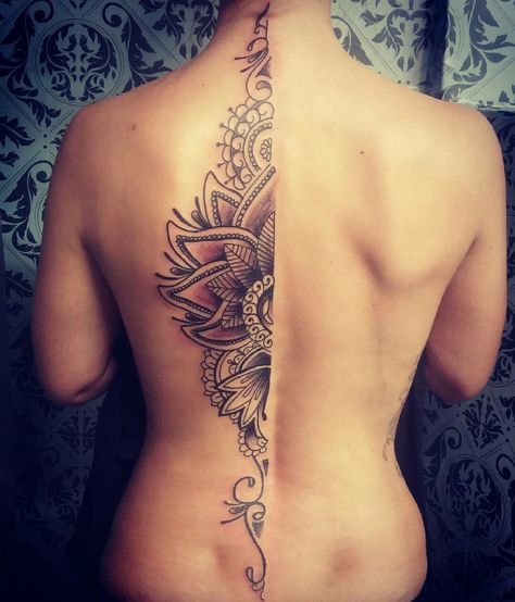 #new #tattoo #the #third #mandala #backtattoo Ladies Upper Back Tattoo, Half Back Tattoos Women, Dotwork Tattoo Mandala, Peace Tattoos, Upper Back Tattoos, Tattoo Themes, Dibujos Tattoo, Back Piece Tattoo, Spine Tattoos For Women