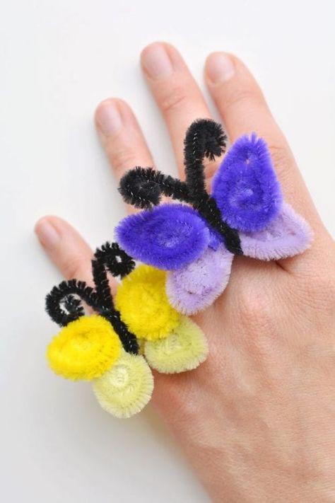 Pipe Cleaner Butterfly, Craft For Teens, Butterfly Rings, Fun Summer Crafts, Craft Easy, Pipe Cleaner Crafts, Summer Craft, Summer Crafts For Kids, Pipe Cleaners