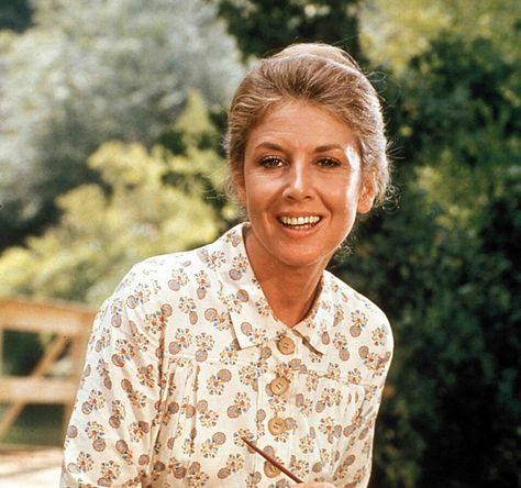 Happy Birthday Michael Learned aka Olivia Walton Olivia Walton, Ralph Waite, The Waltons Tv Show, Rachel Ward, Tv Moms, Richard Thomas, The Waltons, Richard Chamberlain, John Boy