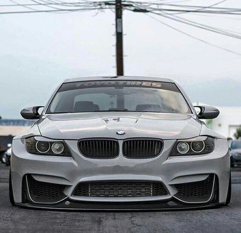 BMW E90 3 series white widebody slammed E90 335i, Bmw M3 E90, E92 335i, E90 Bmw, Carros Bmw, Bmw Sport, Bmw E92, Tuning Cars, Wide Body Kits