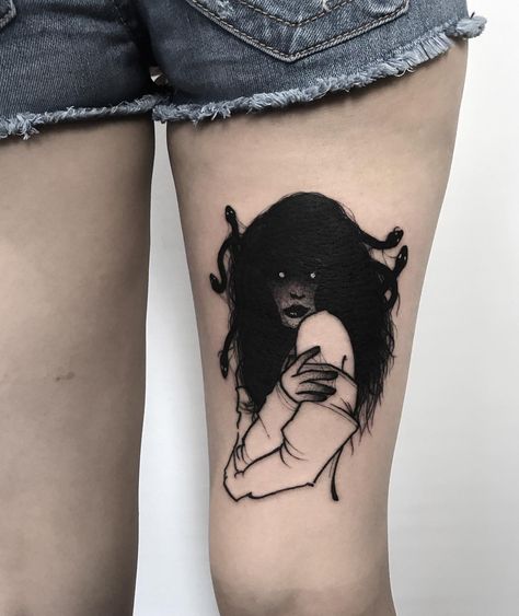 Faceless Girl, Dna Tattoo, Tattoo Spots, 4 Tattoo, Fire Tattoo, Creepy Tattoos, Spooky Tattoos, Detailed Tattoo, Thigh Tattoos Women