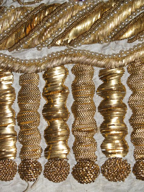 Detail of gold embroidery on ca. 1815 evening dress, KSUM 1987.97.28. Collection of the Kent State University Museum. Haute Couture Embroidery, Gold Work Embroidery, Kent State University, Kent State, Zardozi Embroidery, Court Dresses, Crazy Quilting, Couture Embroidery, Gold Embroidery