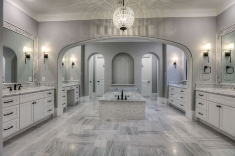 Mansion Master Suite Bathroom, Giant Tub Master Bath, Huge Bathroom Luxury Master Suite, Mansion Bathrooms Luxury Master Bath, Grand Bathroom Luxury Master Bath, Huge Bathroom Luxury, Mansion Bathrooms Luxury, Huge Bedroom Luxury Master Suite, His And Hers Master Bath