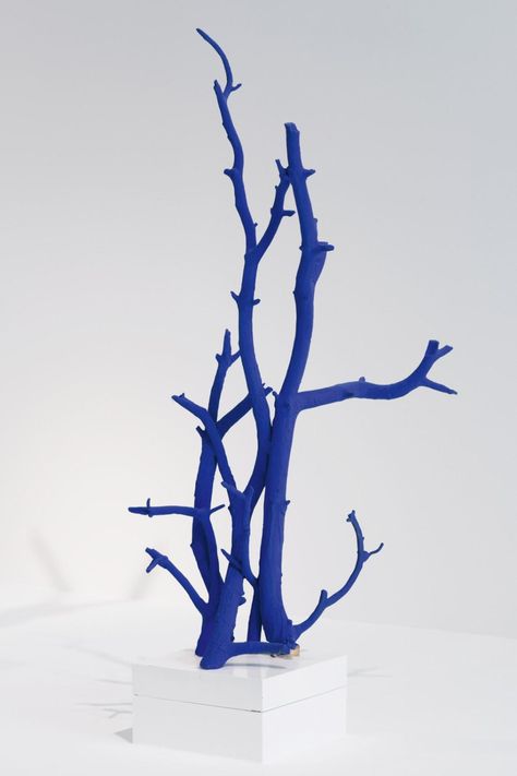 Yves Klein's Interior Inspirations, From Ultimate Blue to His Unusual Do-able Table - Improvised Life Plexiglass Coffee Table, Wooden Beach House, Yves Klein Blue, Apartment Studio, Yves Klein, Blue Pigment, Color Vibe, Keramik Design, Garden Pottery