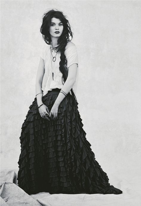 Free People Catalog, Free People Models, Billy Kidd, Crystal Renn, Mode Rock, Ruffle Maxi Skirt, Estilo Hippy, Look Rock, Mode Boho