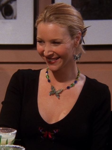 Phoebe Buffay Accessories, Phoebe Buffay Necklace, Phoebe Buffay Jewelry, Jewellery Butterfly, Jewelry Content, Butterfly Hairpin, Friends Phoebe, Lisa Kudrow, Friends Jewelry