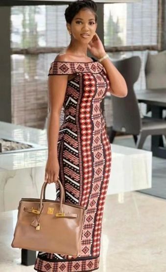 Ankara Gown Style, Long Gown Styles, Basic Clothes, Ankara Long Gown, Ladies Outfits, African Chic, Ankara Long Gown Styles, Church Attire, Long African Dresses