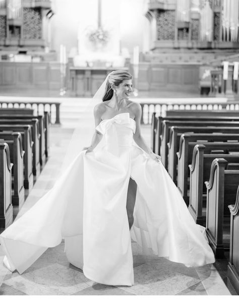 Lunden And Olivia, Church Wedding Photos, Wedding Shot List, Wedding Dressses, Bridal Photoshoot, Formal Dresses For Weddings, Bridal Inspo, Bridal Shoot, November 3