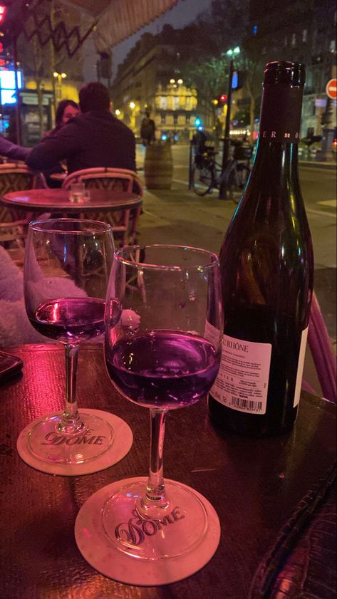 Strawberry Wine Aesthetic, Paris Wine, Parisian Aesthetic, Strawberry Wine, Wine Stains, Paris Aesthetic, Wine Night, Natural Wine, French Wine