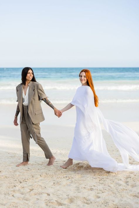 72 Sweet LGBTQ+ Wedding Photos from Real Couples Wlw Wedding, Gay Wedding Photos, Tulum Wedding, Iconic Weddings, Boho Beach Wedding, Lgbt Wedding, Lgbtq Wedding, Groom Poses, Lesbian Wedding