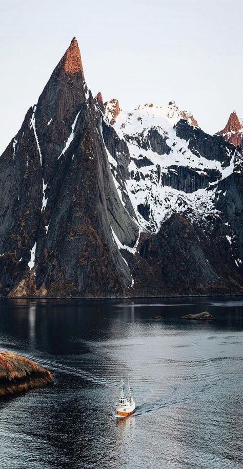 A wintery landscape in Loften, Norway. Lofoten Norway, Magic Places, Lofoten Islands, Norway Travel, Personal Aesthetic, Arctic Circle, Fishing Boat, Lofoten, Insta Inspo