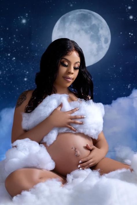 Maternity Pictures Photoshoot, Milk Bath Maternity Shoot Black Women, Maternity Photoshoot 2023, Maternity Pictures 2023, Pregnant Pictures Ideas Photo Shoots, Moon And Stars Maternity Shoot, Cute Maternity Pictures Black Women, Maternity Photography Ideas Black Women Unique, Maternity Ideas Black People