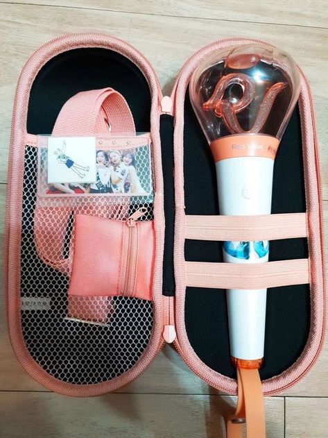 Red Velvet Lightstick, Red Velet, Velvet Aesthetic, Kpop Collection, Kpop Merchandise, Pop Collection, Velvet Collection, Kpop Merch, Aesthetic Bedroom