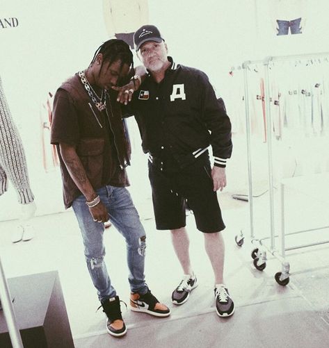 Travis Scott Jordan 1 Outfit, Shattered Backboard Outfit, Jordan 1 Shattered Backboard Outfit, Jordan 1 Orange, Jordans Outfit For Men, Travis Scott Outfits, Rapper Fashion, Travis Scott Fashion, Travis Scott Concert