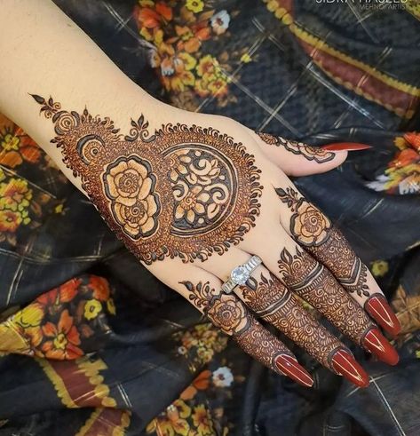 Henna designs Mehndi designs Mehndi Designs Kashees, Tiki Mehndi Design, Kashees Mehndi Design, Kashees Hairstyle, Kashees Mehndi Designs, Mehndi Designs 2023, Kashees Mehndi, Kashee's Mehndi Designs, Mehndi Designs Bridal Hands