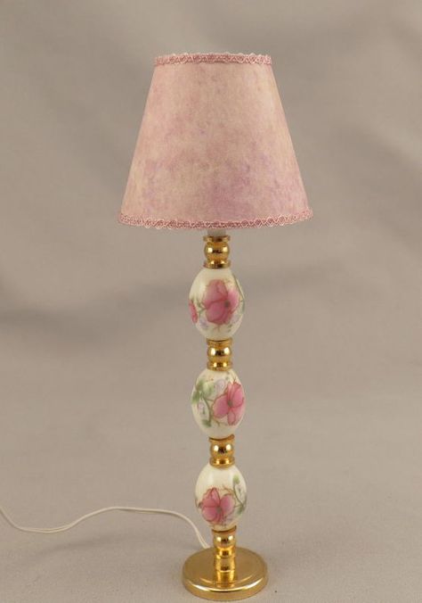 Miniature Lamps, Ceramic Floor Lamp, Floral Floor Lamp, Barbie House Furniture, Floral Floor, Diy Barbie House, Accessoires Barbie, Dollhouse Lighting, Pink Lamp