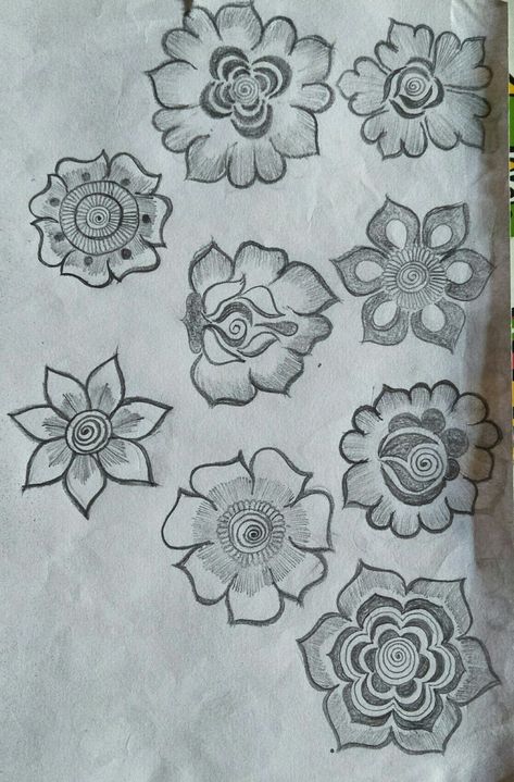 Mahendi Drawing Pencil, Mehndi Designs Pencil Drawing, Mehendi Pencil Designs, Mehndi Sketch Design, Mehndi Designs Pencil Sketch, Pencil Mehndi Design, Mehndi Flowers, Learn Henna, Henna Tattoo Designs Hand