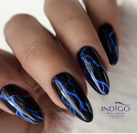 Black Blue Nails, Blue And Black Nails, Nail Art Noir, Black And Blue Nails, Nail Art Bleu, Simple Acrylic, Casual Nails, Simple Acrylic Nails, Pretty Acrylic Nails