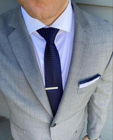 Grad Suits, Suit Ideas, Suit Shirt, Formal Mens Fashion, Blazer Outfit, Shirt Tie, Suit Shirts, Gray Suit, Business Formal