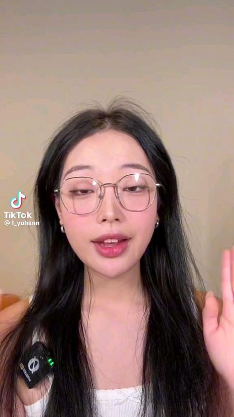 #makeup #glasses Asian Makeup With Glasses, Big Glasses Makeup, Korean Makeup With Glasses, Makeup With Glasses Aesthetic, Natural Makeup Glasses, Simple Makeup Looks With Glasses, Glasses Makeup Asian, Korean Glasses Makeup, Simple Makeup With Glasses