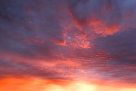 Twilight sky in glowing clouds - yarvin13 Twilight Sky Aesthetic, Dusk Court, Glowing Clouds, Moodboard Images, Sunset Landscape Photography, Sunset Photography Nature, Glow Cloud, Stormy Skies, Twilight Sky