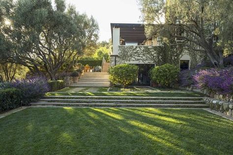 Hoerr Schaudt Terraced Lawn Landscaping Around Pool, Hampton Garden, Horse Chestnut Trees, Veranda Magazine, Cedar Pergola, Drought Resistant Plants, California Garden, Chestnut Trees, Garden Centre