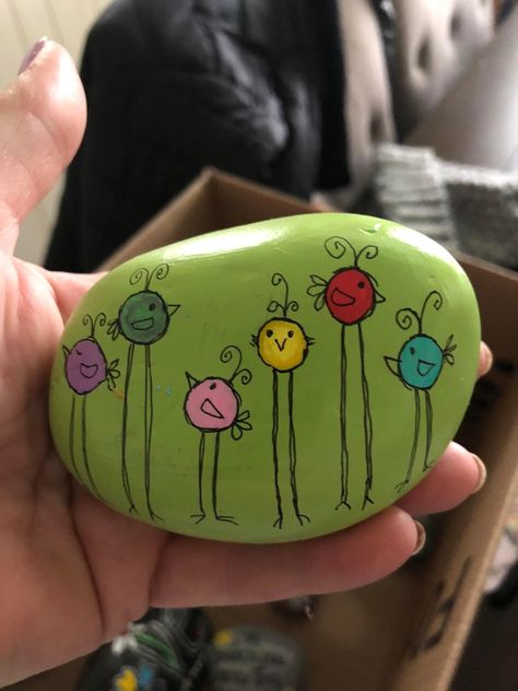 Inspirational Rocks, Garden Rock Art, Stones Garden, Diy Rock Art, Art Pierre, Painted Rock Animals, Stone Art Painting, Painted Rocks Kids, Painted Rocks Craft