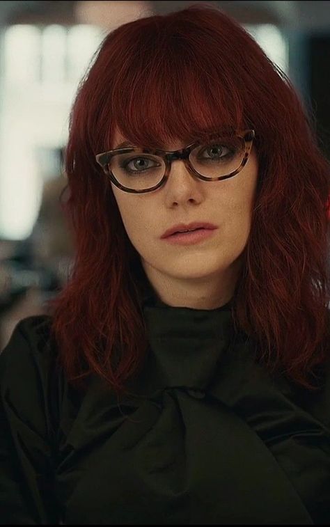 Estella Miller Cruella, Emma Stone Cruella Red Hair, Cruella Red Hair, Nid Drawings, Cruella Deville Hair, Emma Stone Red Hair, Glasses For Face Shape, Cherry Red Hair, Ac New Leaf