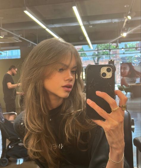 Alice Nevin, Hair Length, Cute Makeup, Glow Up?, Hair Lengths, Hair Inspo, Hair Ideas, Pretty People, Hair Inspiration