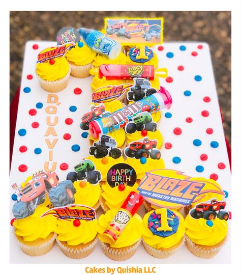 #blaze #1stbirthday #cupcakes Blaze Cupcakes, Cake Pic, Blaze And The Monster Machines, Bear Birthday, Royce, Yummy Snacks, Birthday Ideas, 1st Birthday, Happy Birthday