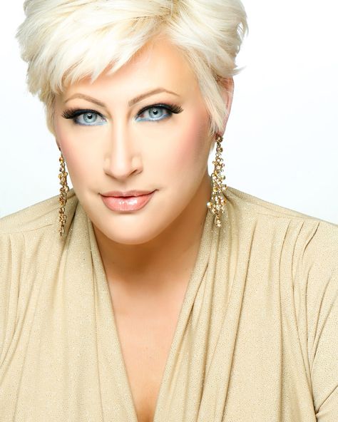 Kim Gravel aka Kim of Queens aka Kimberly Paige Hardee, Miss Georgia 1991 Kim Gravel Hair, Kim Of Queens, Short Shag Hairstyles, Kim Gravel, Short Grey Hair, Short Hair Over 60, Haircut For Older Women, Hairstyles Over 50, Favorite Hairstyles