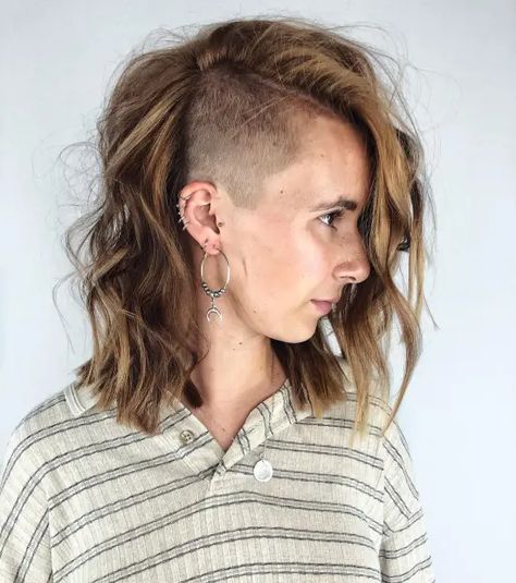 The 50 Coolest Shaved Hairstyles for Women - Hair Adviser Side Shaved Hairstyles Medium, Shaved Side Designs, Epic Hairstyles, Side Shave Design, Side Shaved Hair, Spikes Hair, Shaved Side Haircut, Shaved Hairstyles For Women, Shave Designs