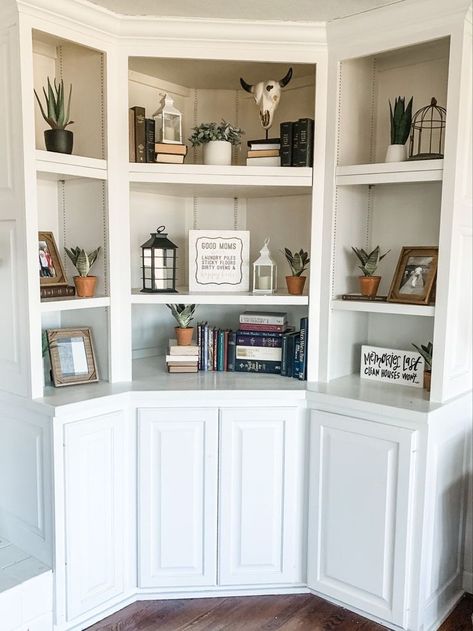 Living Room Corner Built Ins, Corner Ideas For Dining Room, Corner Bookshelf Built In, Living Room Storage Ideas For Toys, Corner Built In Cabinet, Storage Cabinets Living Room, Storage Bench Living Room, Storage Ideas For Toys, Toys Living Room