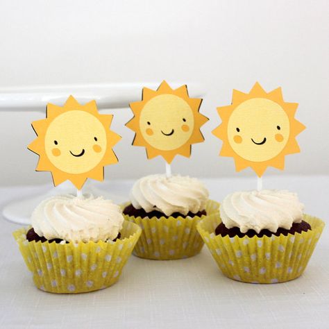 One Year Around The Sun, Sunshine Cupcakes, Baby Shower Oso, Sun Cake, Sunshine First Birthday, Sunshine Cake, Sunshine Girl, Sunshine Baby Showers, Treat Toppers