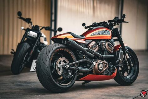 Harley Sportster S, Sportster S, Sportster Cafe Racer, Capri Italia, Motor Custom, Seductive Photos, Custom Street Bikes, Cafe Racer Bikes, Harley Bikes