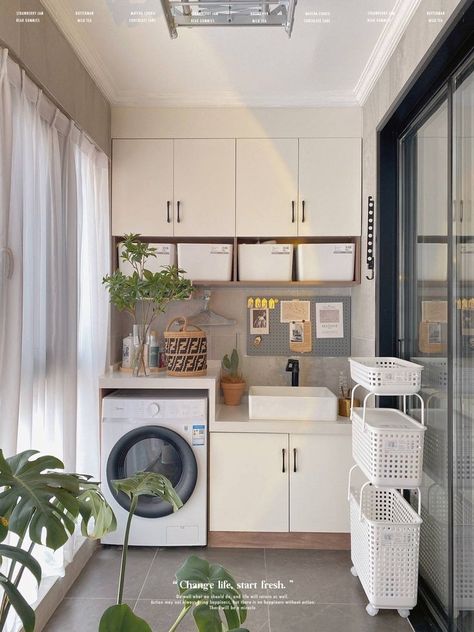 Laundry Room Design, Dream House Interior, Decor Minimalist, Small Room, Home Room Design, Apartment Interior, Dream House Decor, Window Seat, Home Decor Tips