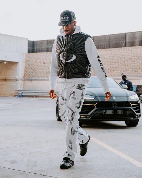 SGA Nba Fashion, Antonio Brown, Nba Players, Clothing Essentials, Brown Fashion, Fashion Styles, Men's Fashion, Alexander, Fashion Inspo