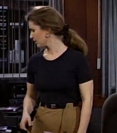 Frasier Roz Outfits, Roz Doyle Outfits, Roz Doyle, Daphne Moon, Niles Crane, Jane Leeves, 90s Sitcoms, Annabeth Chase, Iconic Women