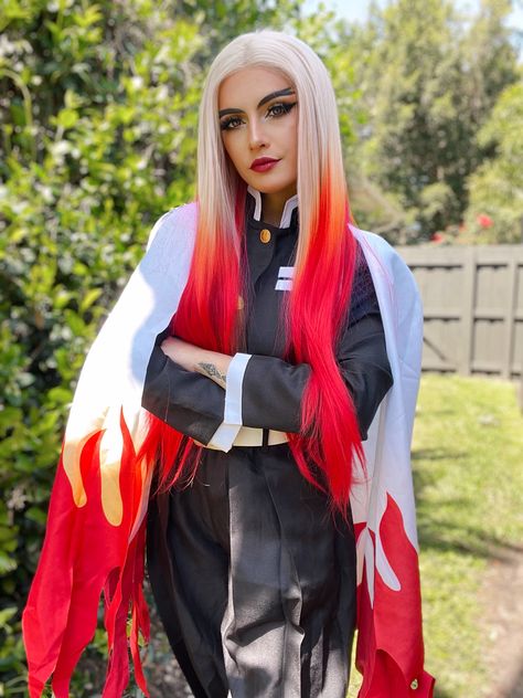 Rengoku Cosplay Female, Rengoku Makeup, Rengoku Cosplay, Nezuko Cosplay, Kimono Outfit, Anime Costumes, Cosplay Makeup, Amazing Cosplay, Nerd Girl