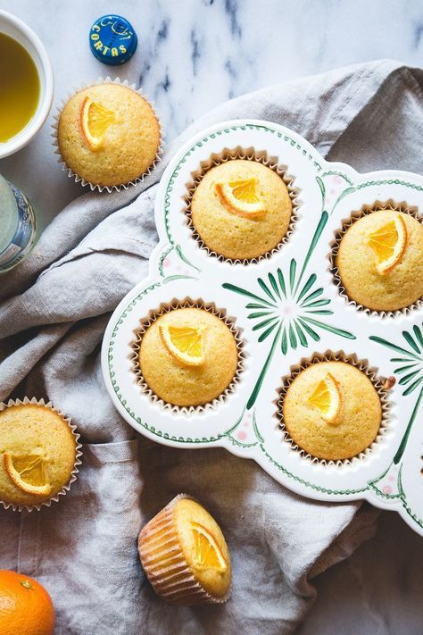 OLIVE OIL & ORANGE BLOSSOM MUFFINS High Fiber Fruits, Orange Muffins, Oreo Cupcakes, Food Sweet, Pavlova, Healthy Dessert, Orange Blossom, Brunch Recipes, Just Desserts