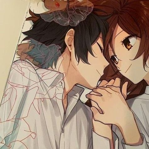 tags: horimiya matching pfps 2 people couple friends Duos Icons, Best Anime Couples, Friend Anime, Couples Icons, Cute Anime Profile Pictures, Cute Profile Pictures, Anime Best Friends, Animated Icons, Matching Profile Pictures