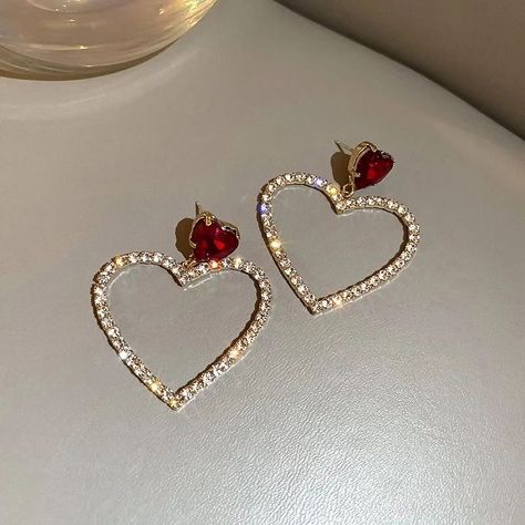 Heart earrings 💗 #earring #trendy #heart #giftideas #stoneearrings #red #heartshape #giftjewelry #gf #jewlery Pearl Love, Sweet Earrings, Y2k Jewelry, Long Tassel Earrings, Hollow Heart, Heart Dangle Earrings, Heart Drop Earrings, Red Earrings, Trendy Earrings