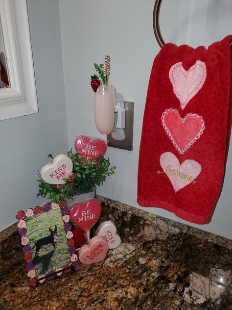 Valentine Bathroom Decor, Valentines Day Bathroom Decor, Valentine’s Day Bedroom Decor, Valentine’s Day Bathroom Decor, Black Mantle Fireplace, Valentine Towels, Black Mantle, Black Brick Wall, Painted Brick Fireplaces