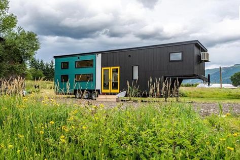 Gooseneck Tiny House, Best Tiny House, Aluminum Siding, Huge Windows, Casa Container, Open Space Living, Tiny Spaces, Tiny House Living, Tiny House On Wheels