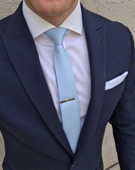 Blue Tuxedo Wedding, Blue Mens Suit, Nice Suits, Baby Blue Weddings, Mens Suits Modern, Suits Formal, Suit Man, Blue Suits, Men's Business Suits