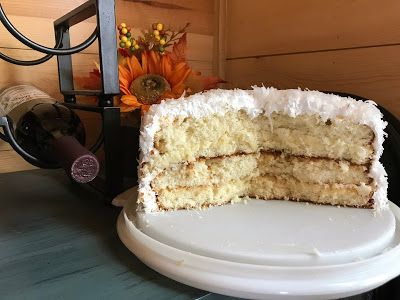 Vegan Coconut Cake, Recipes Using Cake Mix, Coconut Cake Recipe, Layer Cake Recipes, Coconut Cake, Vegan Treats, Vegan Cake, Vegan Sweets, Vegan Cooking